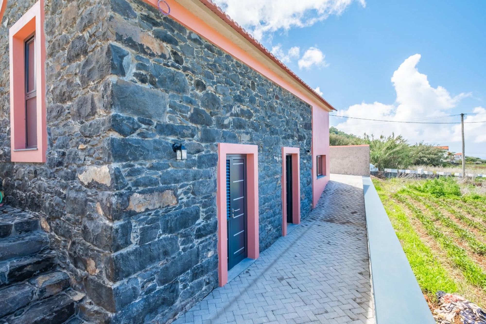 Mountain Retreat By Madeira Sun Travel Villa Porto Moniz Exteriör bild